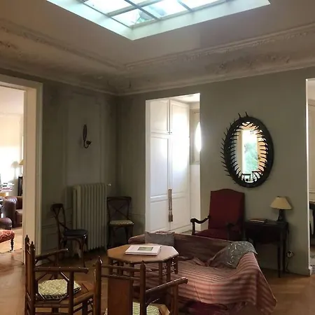 Maison Avec Jardin, Centre, 5 Paris