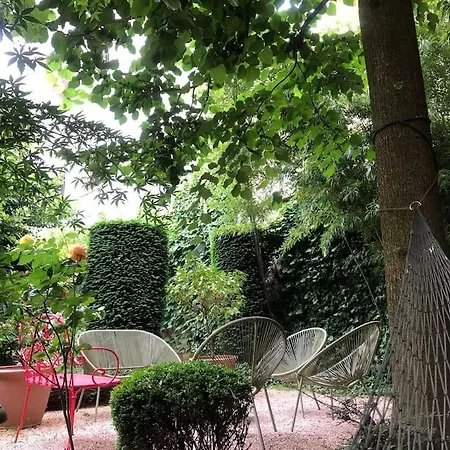 Maison Avec Jardin, Centre, 5 * Paris