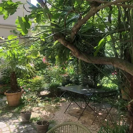 Villa Maison Avec Jardin, Centre, 5 Paris