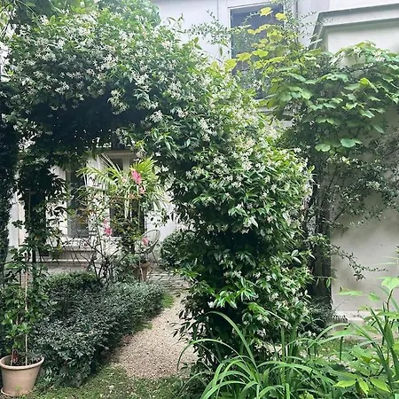 Maison Avec Jardin, Centre, 5 *